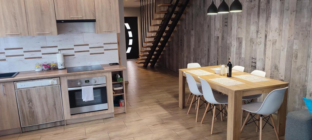 Apartament KAOLA Jelenia Gora Bagian luar foto
